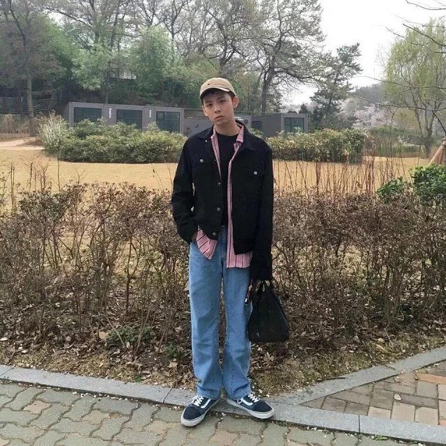 卢霭惠榕