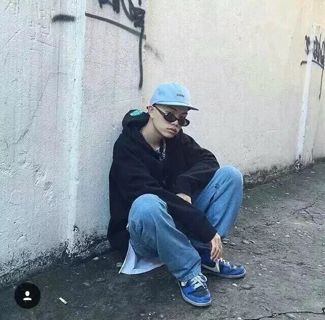 赫连雅枝苇