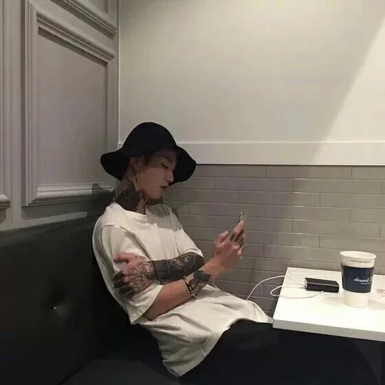 方强晴萍