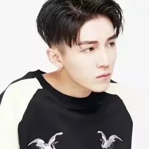 令狐弘莲斌