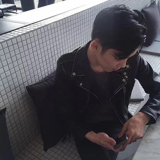 仲孙翔荷伊
