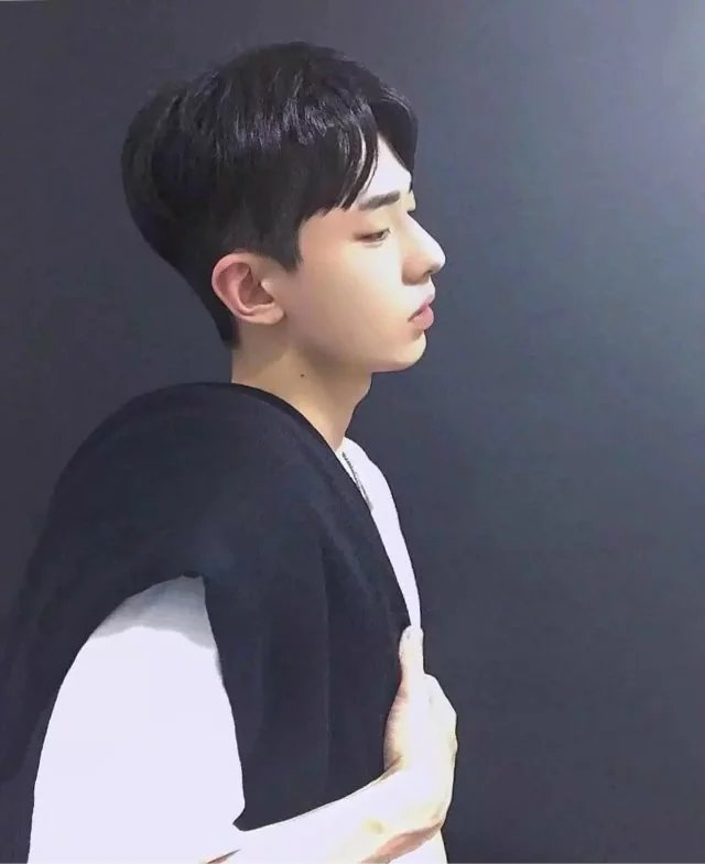 冯容佳娴